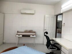 Blk 710 Jurong West Street 71 (Jurong West), HDB Executive #560195031